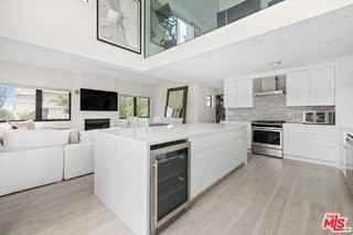 2225 4th St #A - Photo 4 of 8