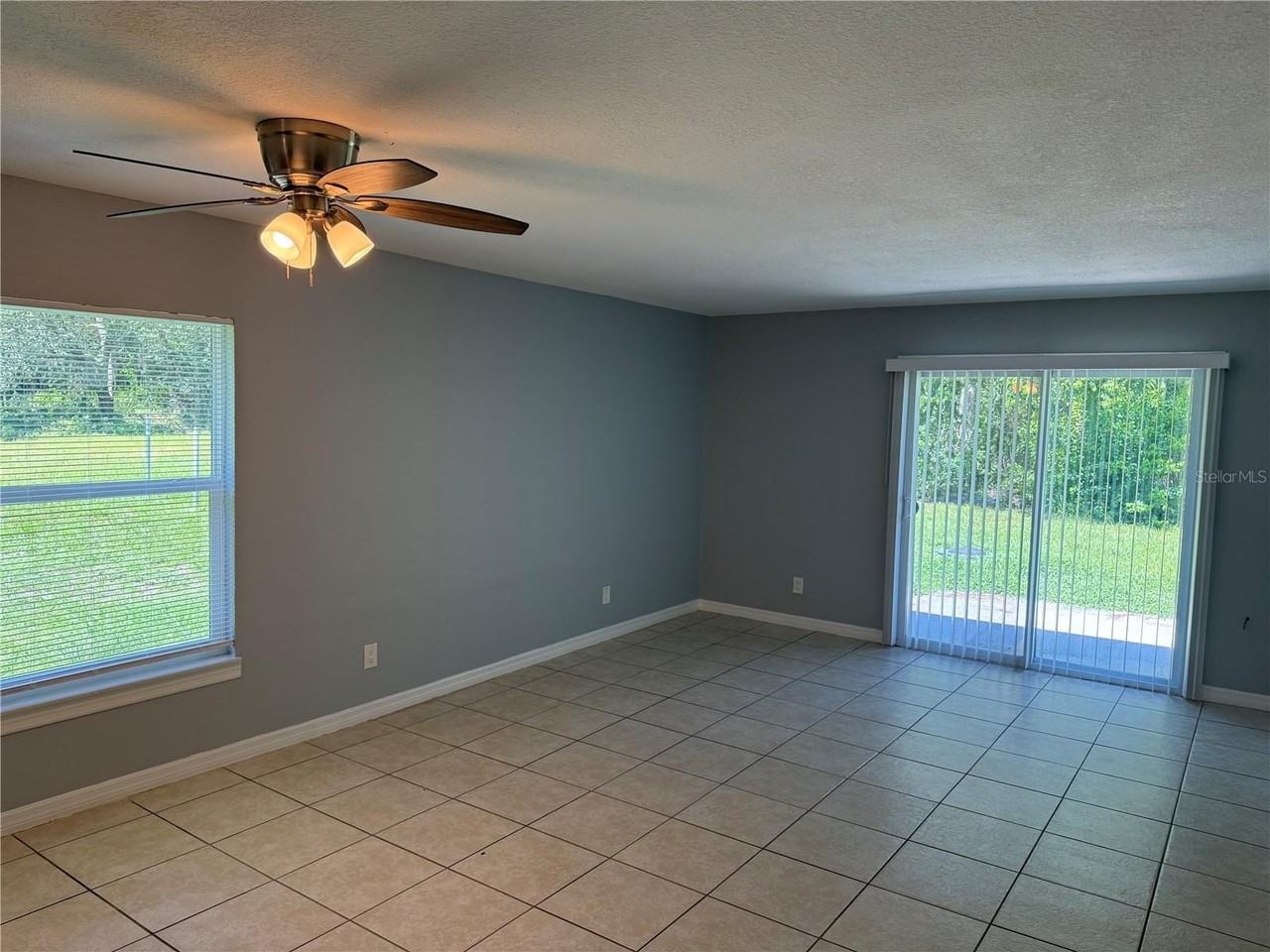 712 Parkwood Ave #3 - Photo 3 of 14
