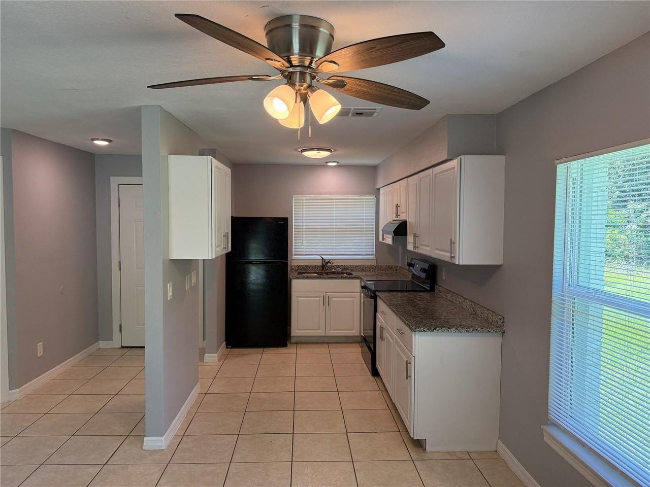712 Parkwood Ave #3 - Photo 6 of 14