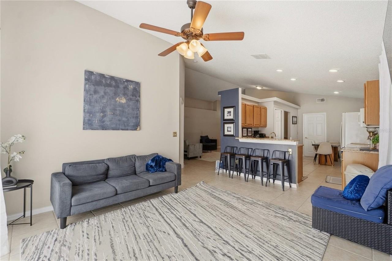 334 Brayton Ln - Photo 6 of 24