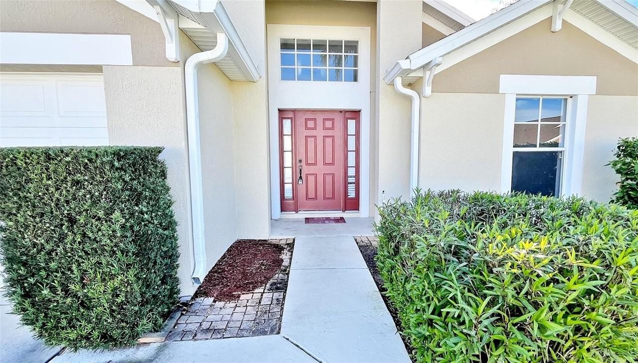 337 Silver Palms Cir - Photo 4 of 42