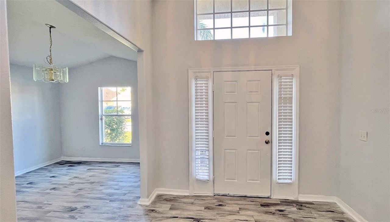 337 Silver Palms Cir - Photo 6 of 42