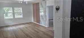 1152 Ne 9th St - Photo 5 of 14