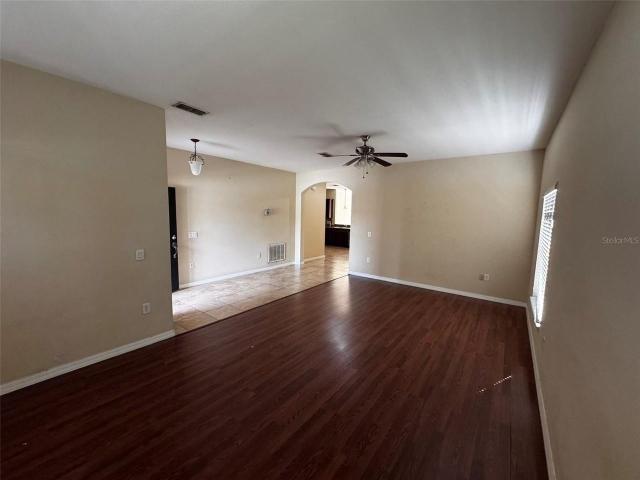 3903 Skipper Ct - Photo 4 of 25