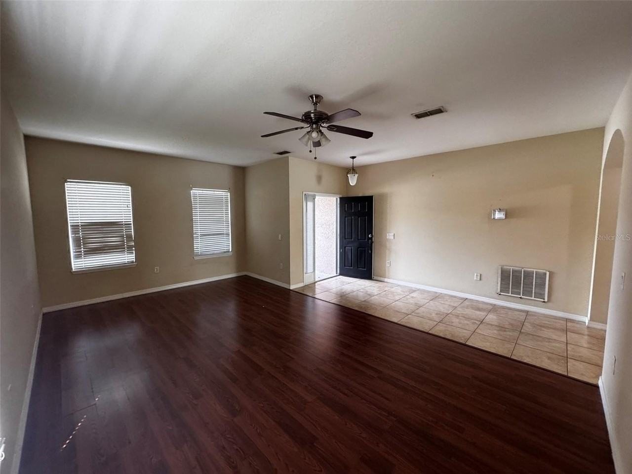 3903 Skipper Ct - Photo 6 of 25