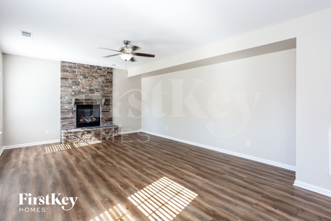 3556 Catherine Creek Pl - Photo 3 of 19