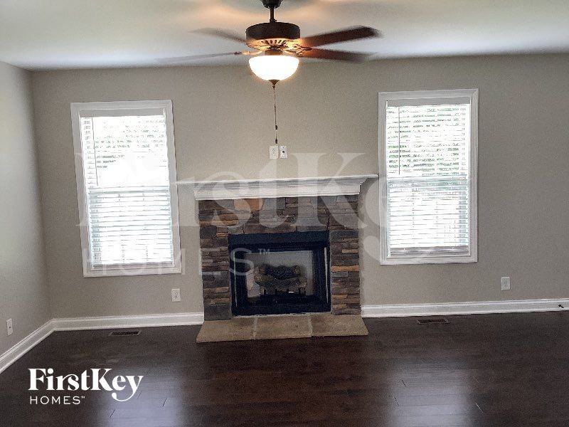 3481 Bradfield Dr - Photo 2 of 11