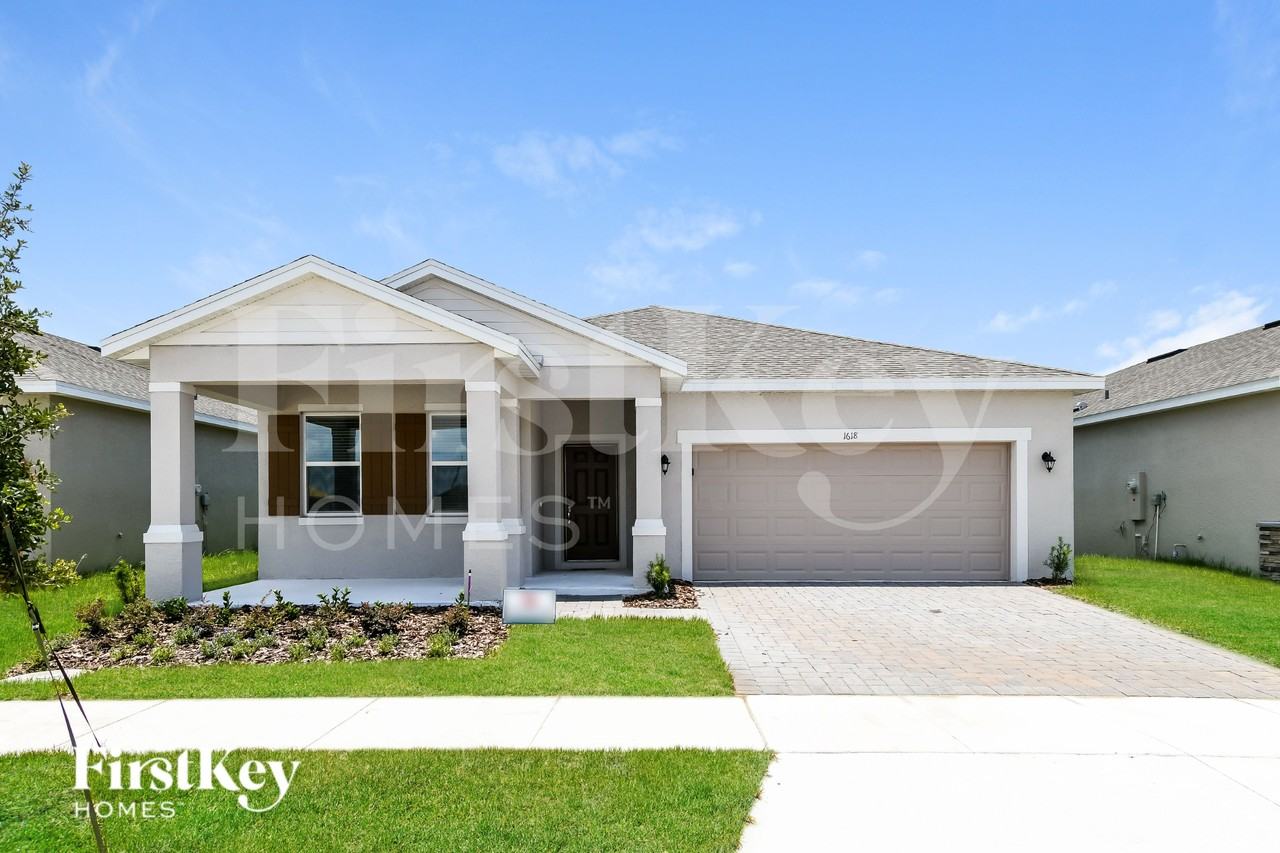1618 Isleta Loop