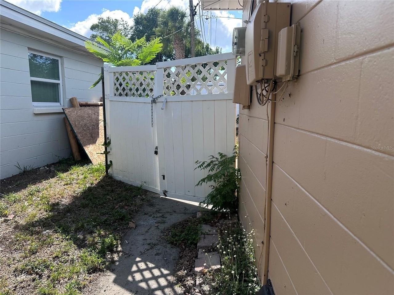 11452 104th St - Photo 5 of 31