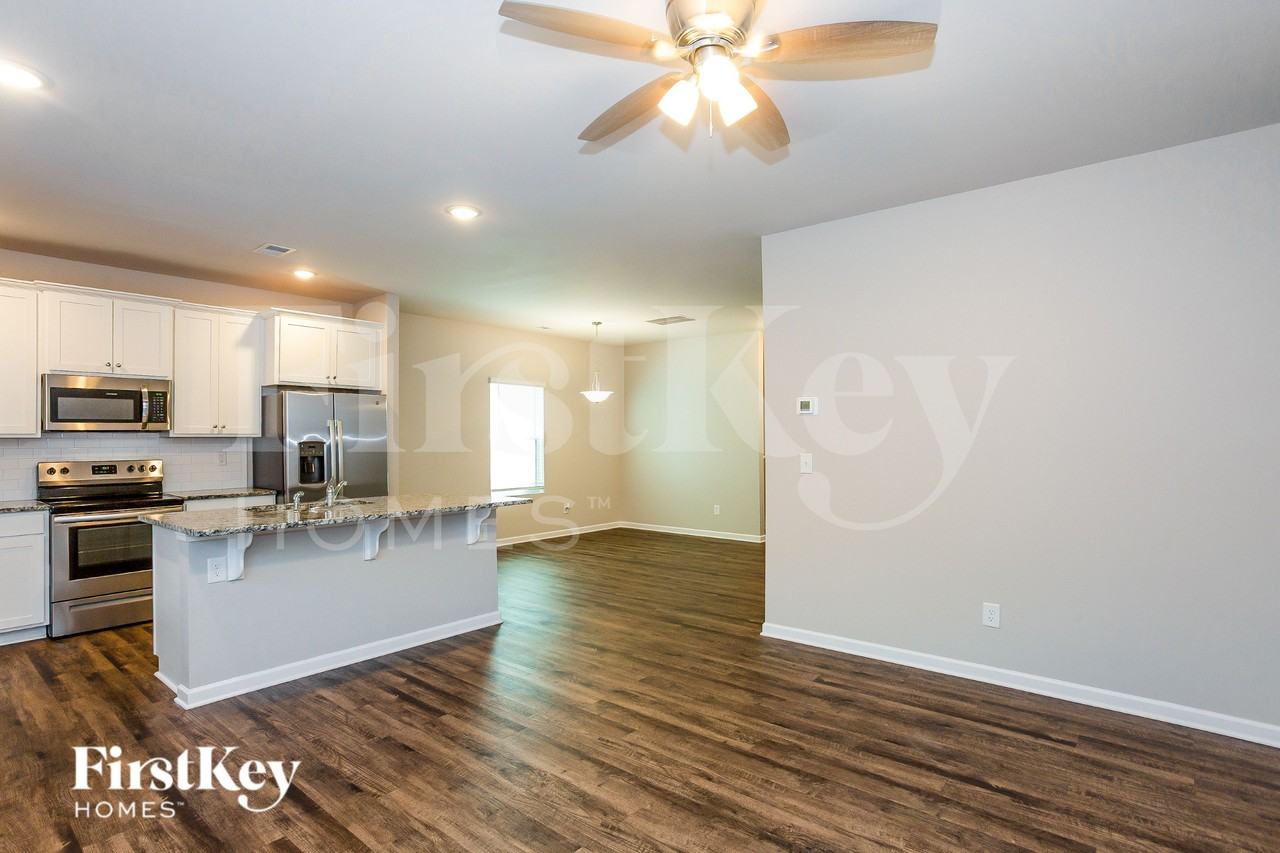 10724 Rivergate Dr Nw - Photo 5 of 19
