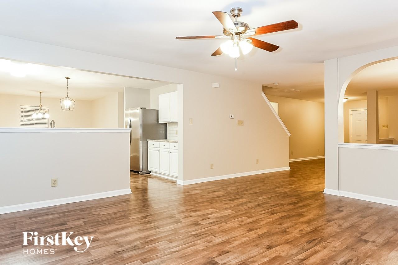 1323 Perga Ct - Photo 4 of 15