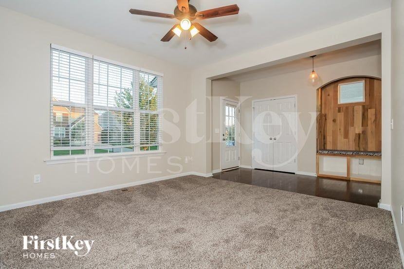 8511 Crozat St - Photo 5 of 15