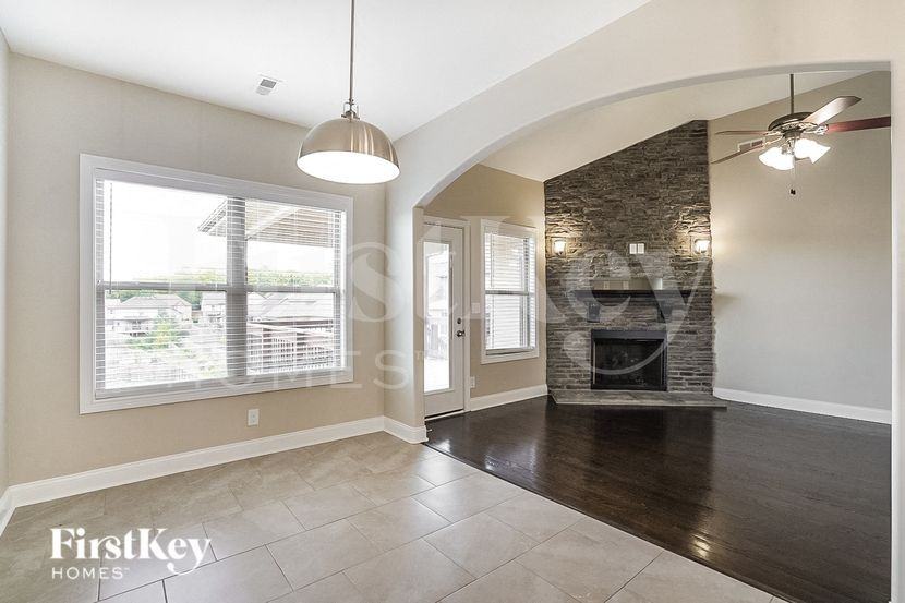 1315 Golden Eagle Way - Photo 4 of 15