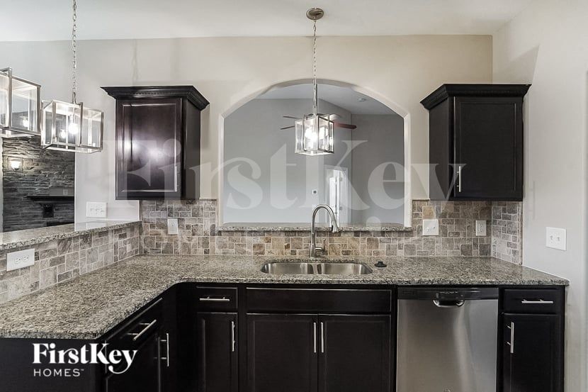 1315 Golden Eagle Way - Photo 5 of 15