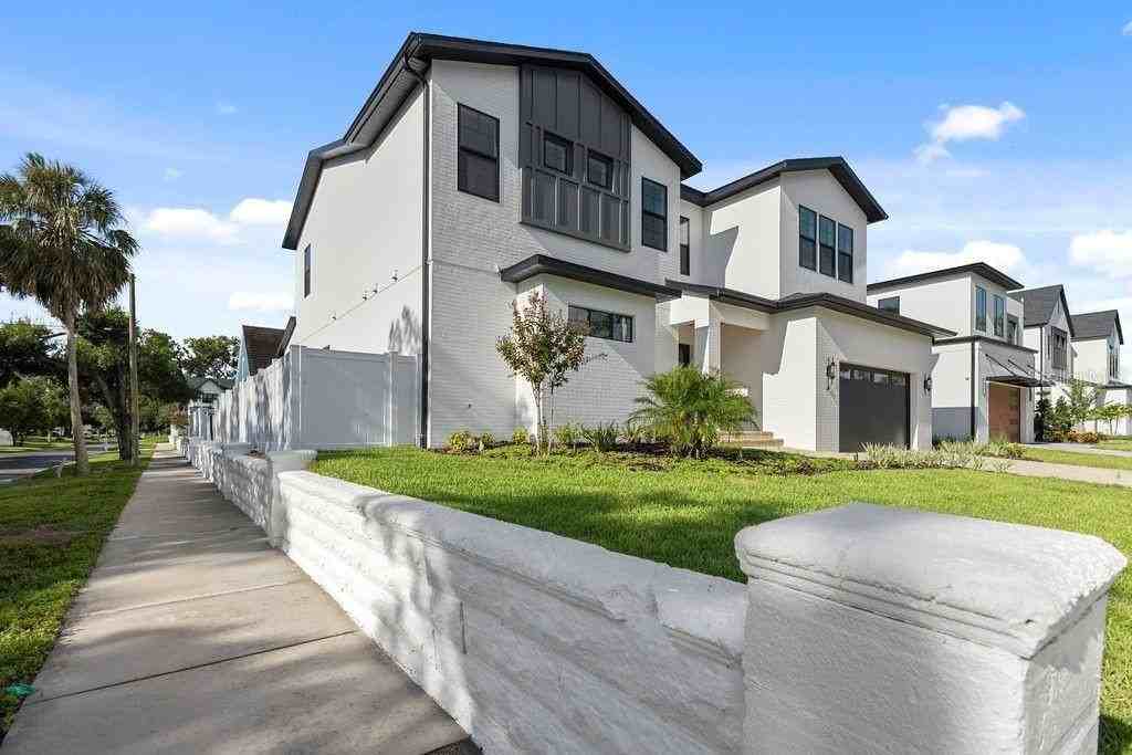 3202 W La Salle St #A - Photo 3 of 50