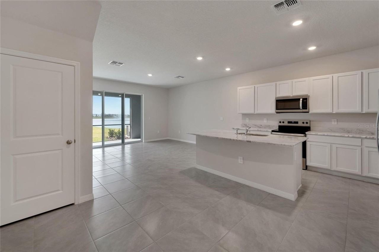 17444 Crescent Moon Loop - Photo 4 of 50