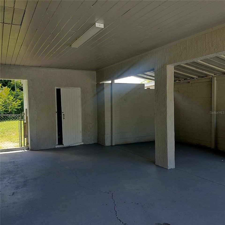 1515 32nd St Nw - Photo 4 of 40