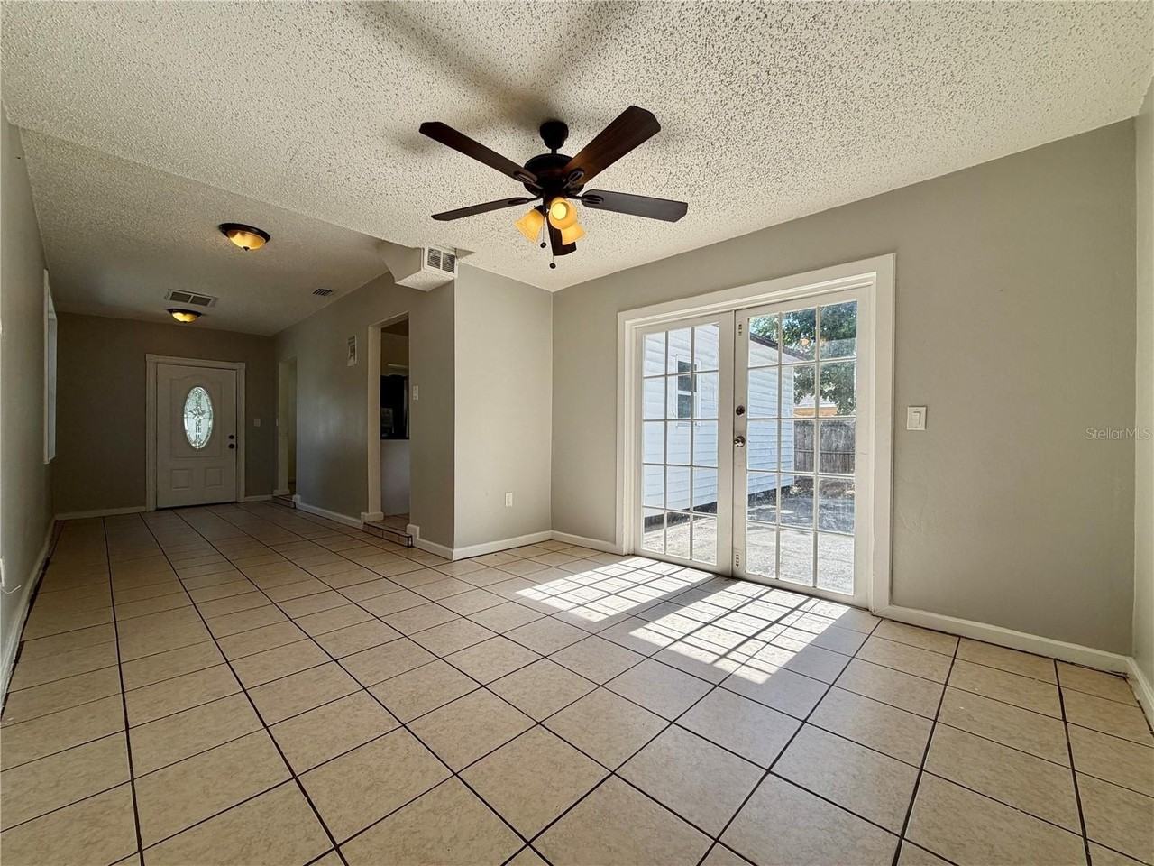 2533 48th Ave N - Photo 4 of 22