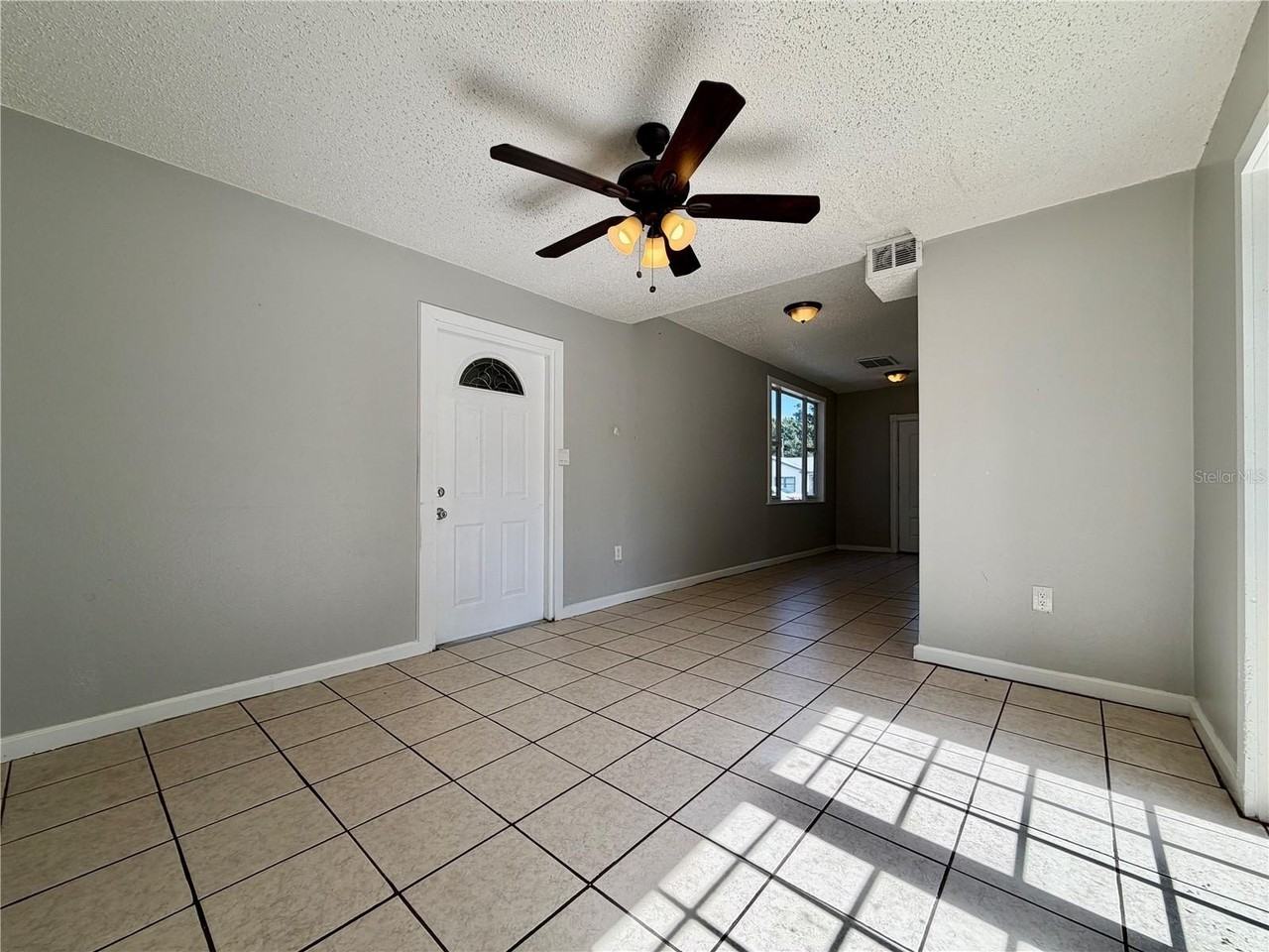 2533 48th Ave N - Photo 5 of 22