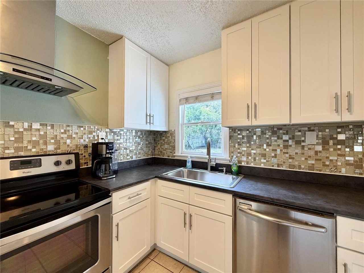 2533 48th Ave N - Photo 7 of 22