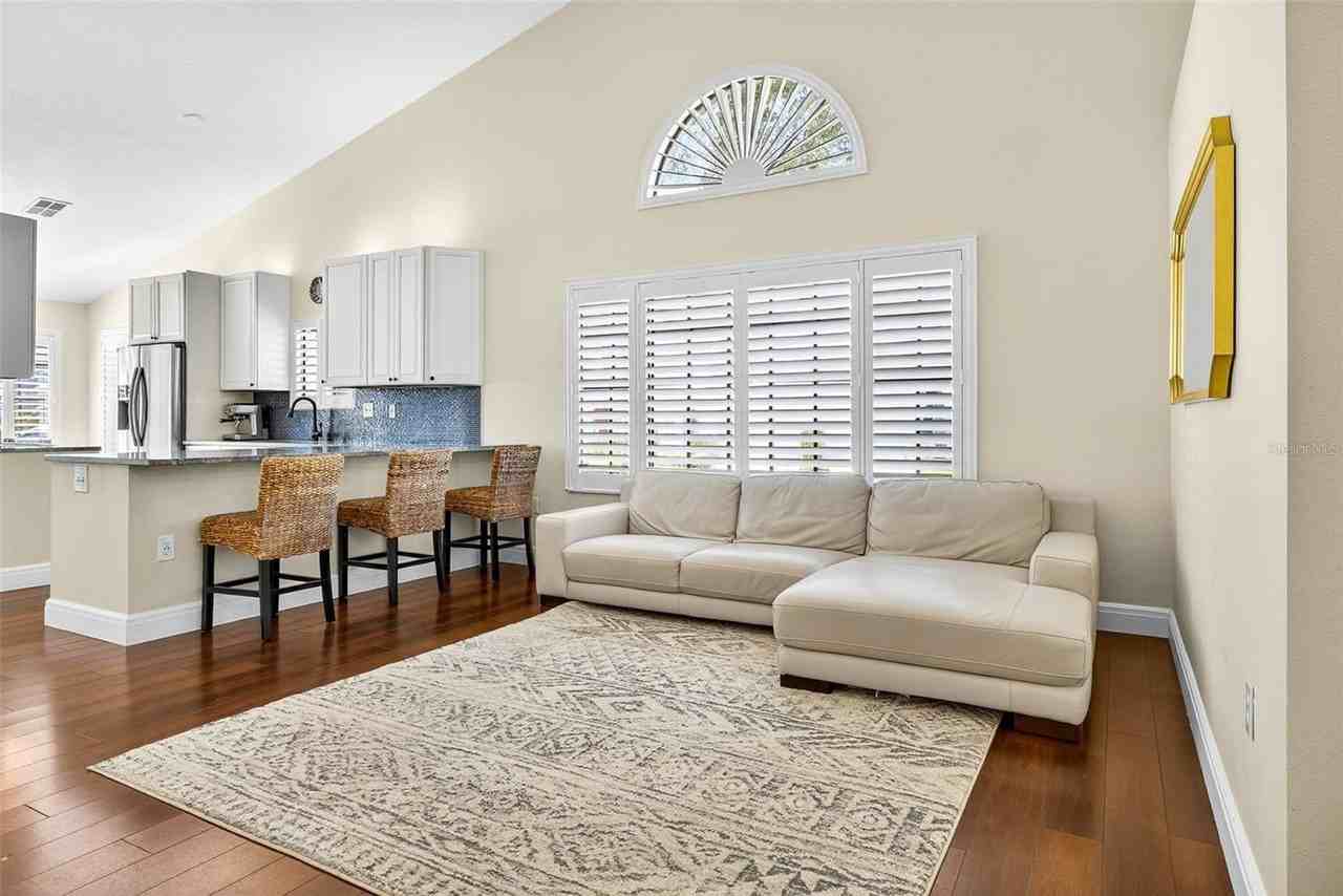 4180 Brentwood Park Cir - Photo 6 of 37
