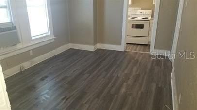 317 E Tarpon Ave #3 - Photo 6 of 13