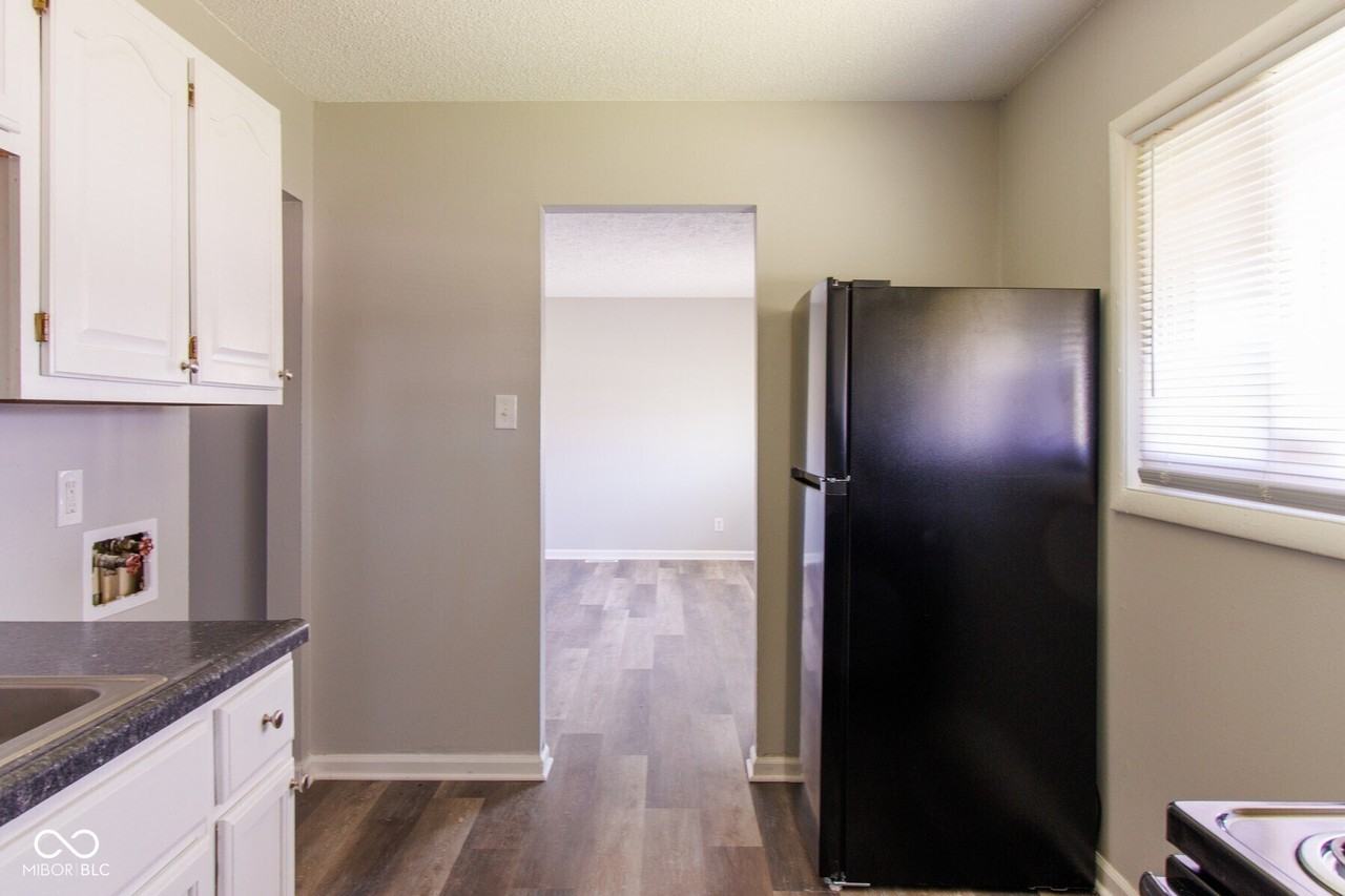 2517 Villa Ave - Photo 5 of 12