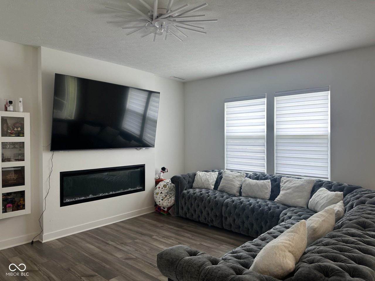 5730 Fire Opal Way - Photo 4 of 43