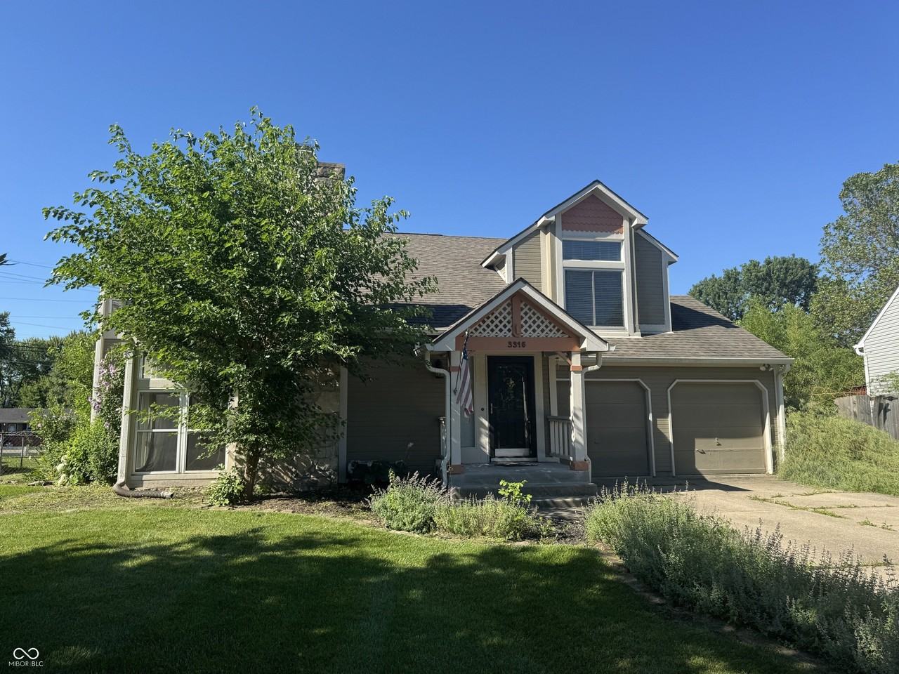 3315 Oak Tree Dr S - Photo 2 of 40