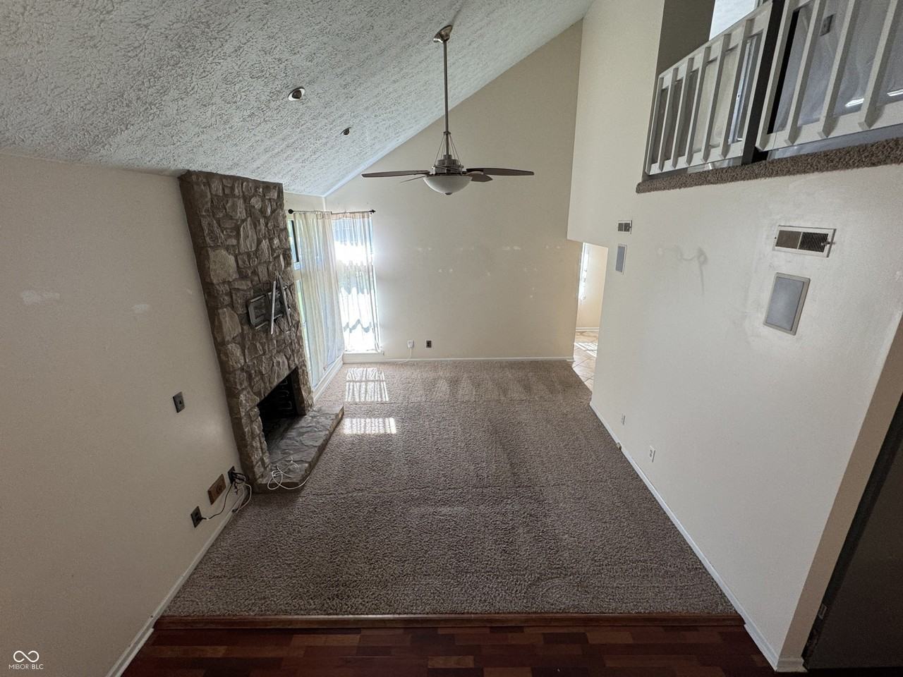 3315 Oak Tree Dr S - Photo 3 of 40
