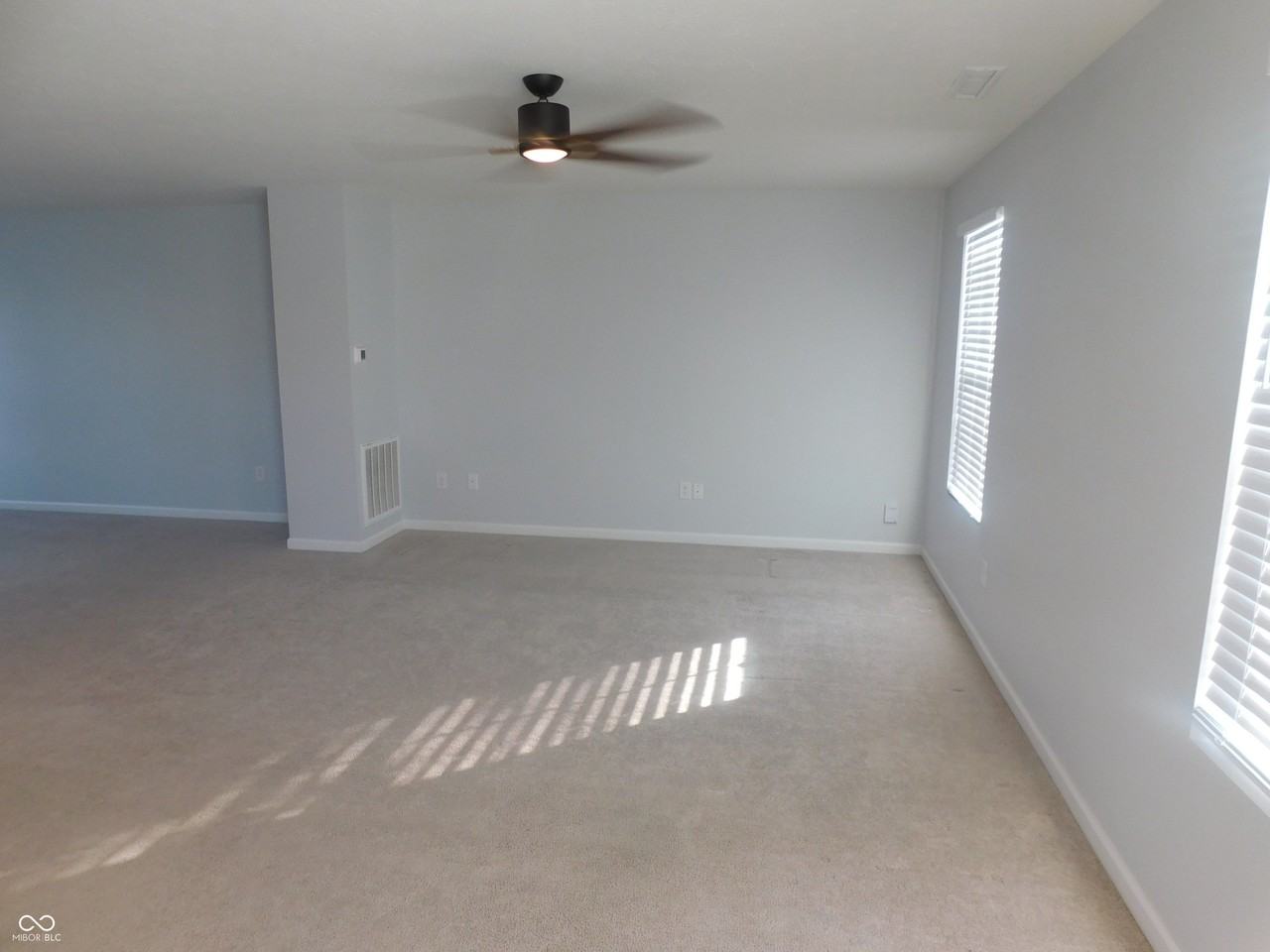 204 Dietz Dr - Photo 4 of 19