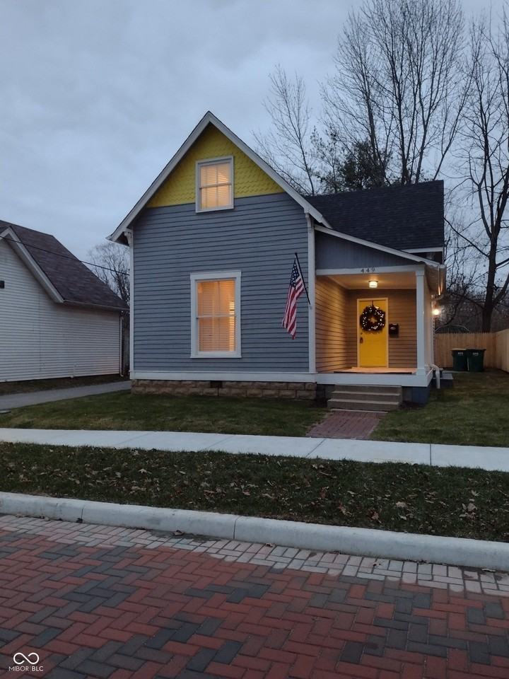 449 Yandes St - Photo 4 of 45
