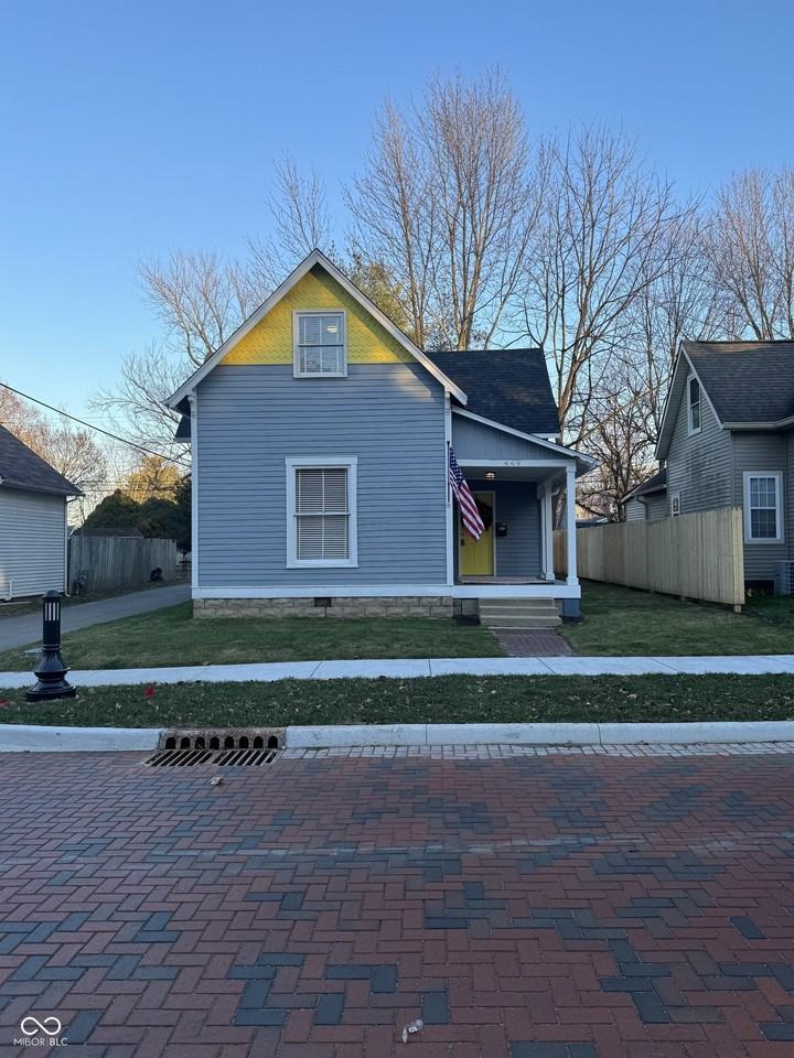 449 Yandes St - Photo 5 of 45
