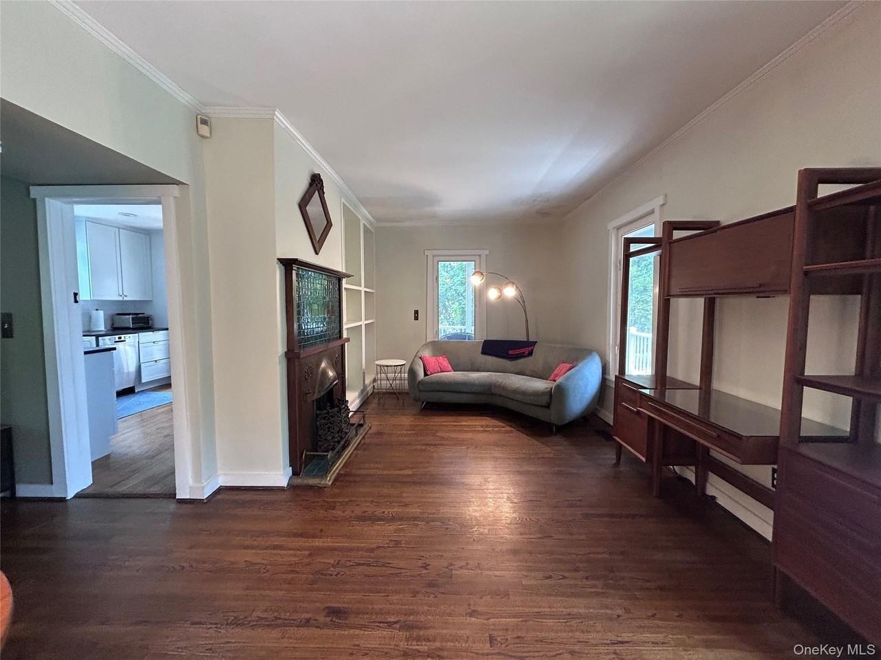 207 Prospect Ave - Photo 4 of 10