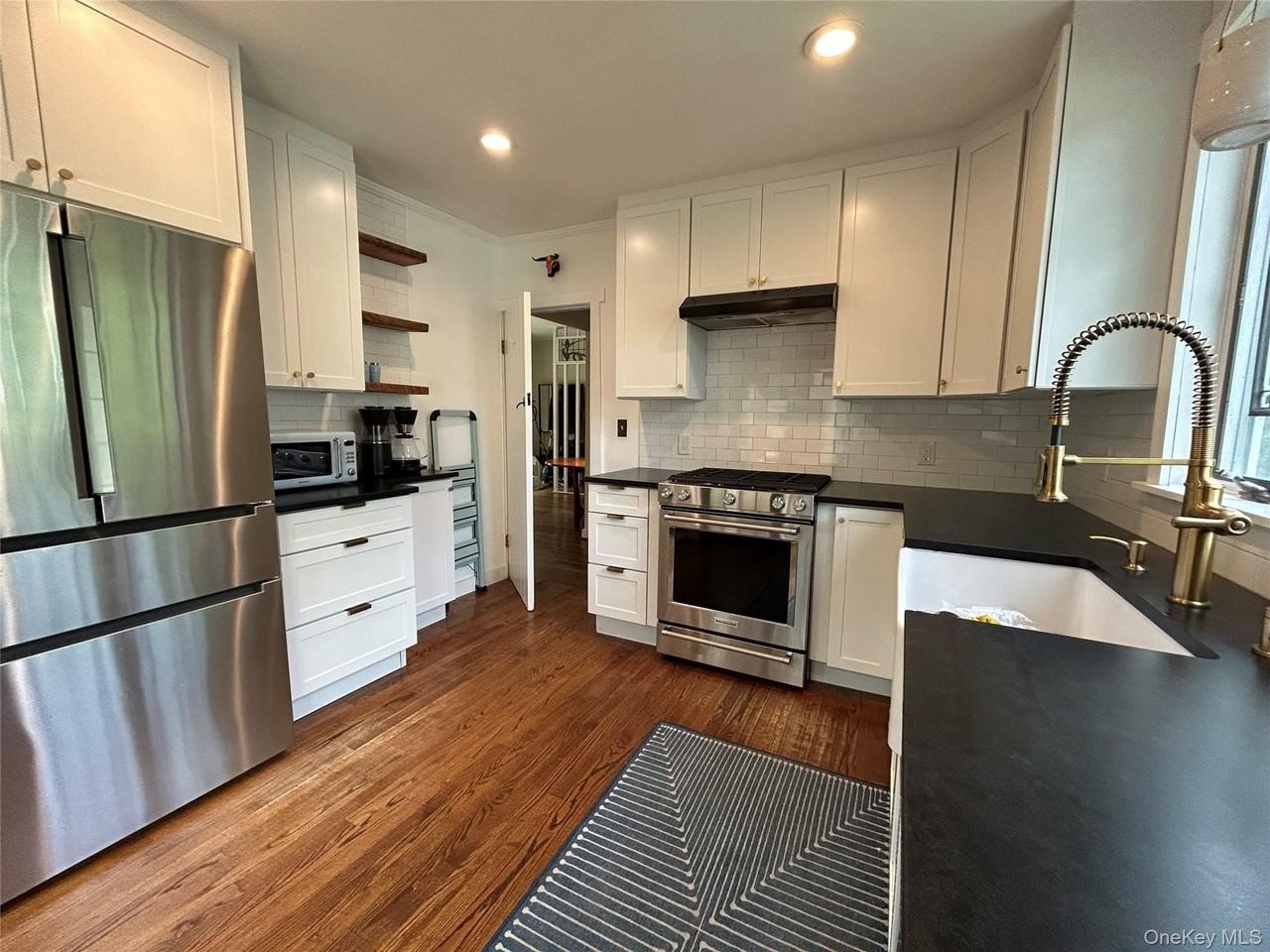 207 Prospect Ave - Photo 5 of 10