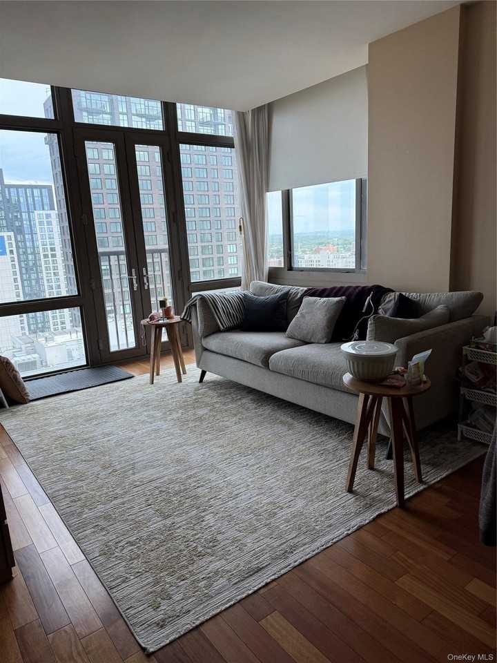 175 Huguenot St #2205 - Photo 5 of 16