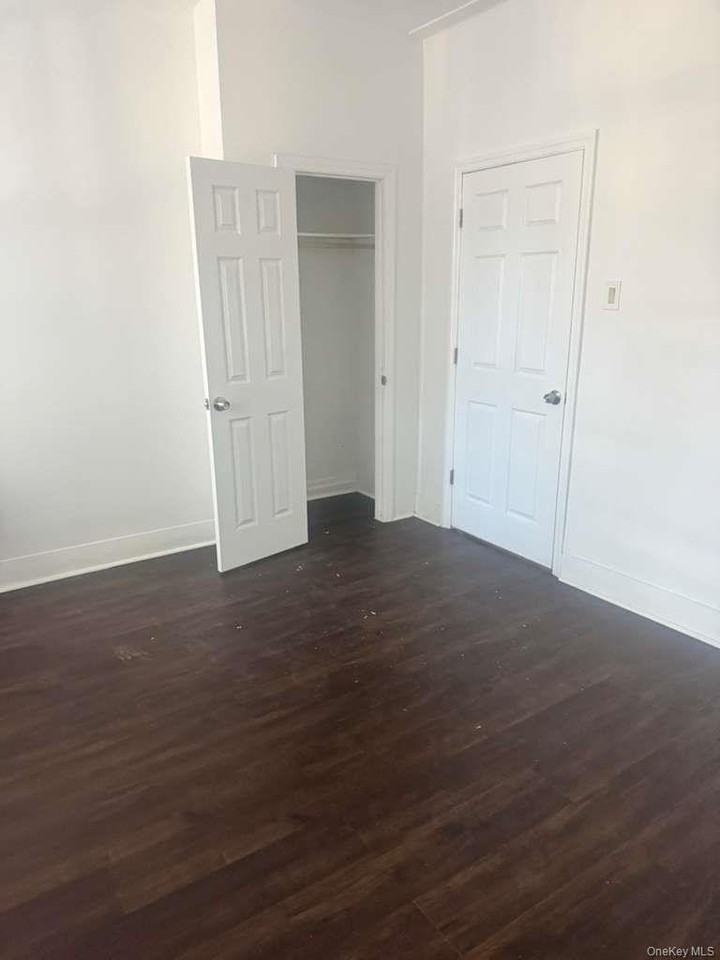 317 E 96th St #2R - Photo 4 of 16