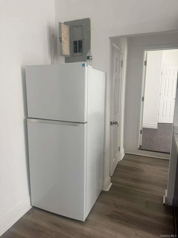 317 E 96th St #2R - Photo 6 of 16