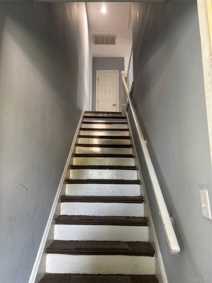 6 Florence St #2W - Photo 2 of 9