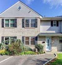 15 Manors Dr - Photo 1 of 1
