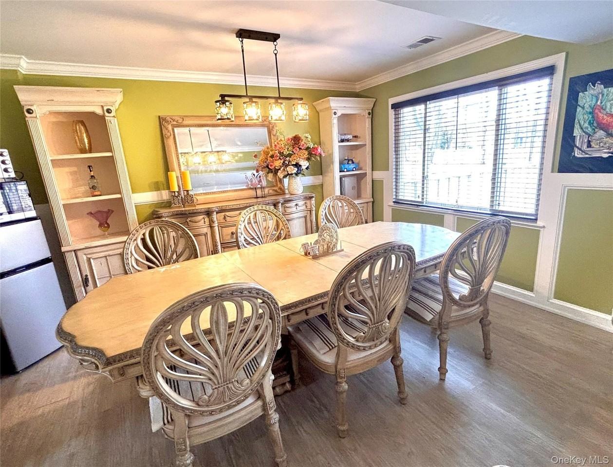 15 Manors Dr - Photo 6 of 22