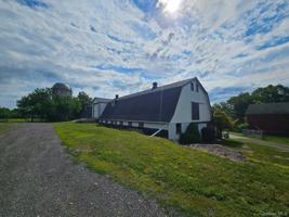 featured image of 28 Pilgrim Corners Rd