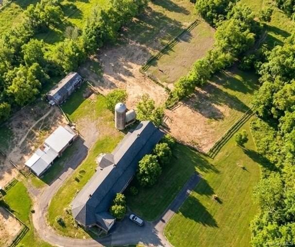 28 Pilgrim Corners Rd - Photo 4 of 12