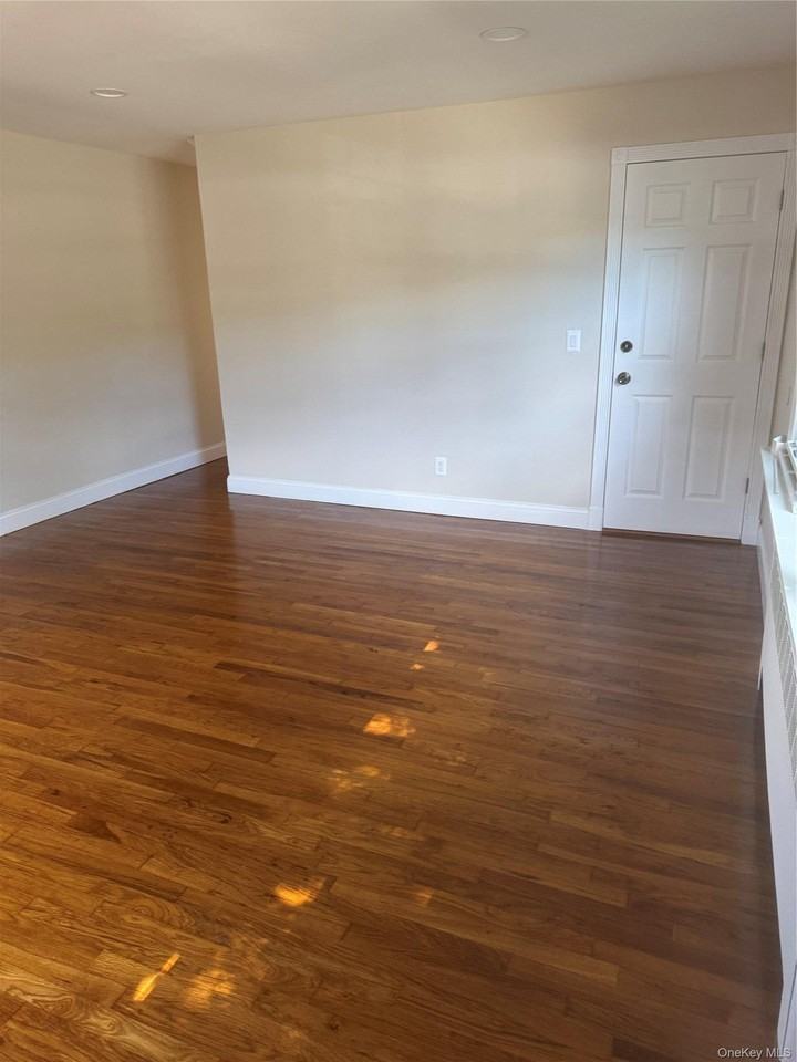 1 Alexine Ave - Photo 3 of 8