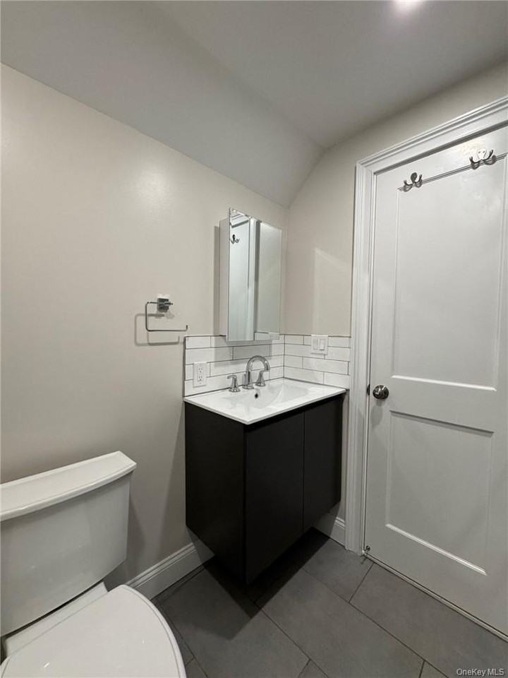 26 Parsons St #1 - Photo 5 of 7