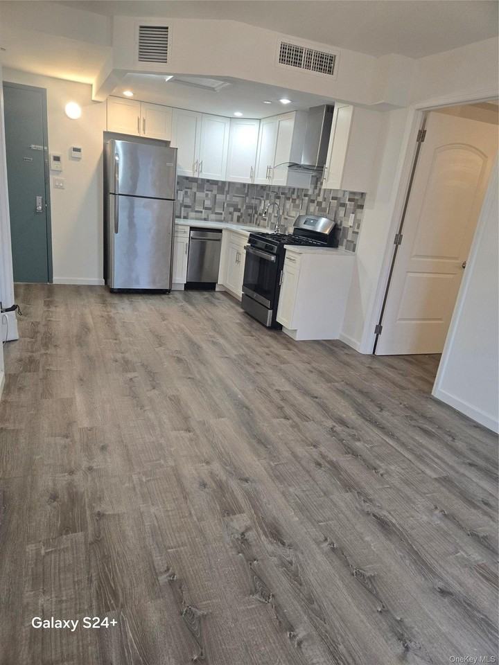21410 15th Ave #2E - Photo 6 of 14