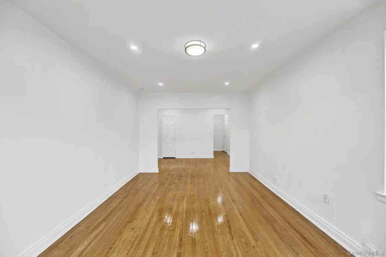 1 Ash Pl #2K - Photo 7 of 12