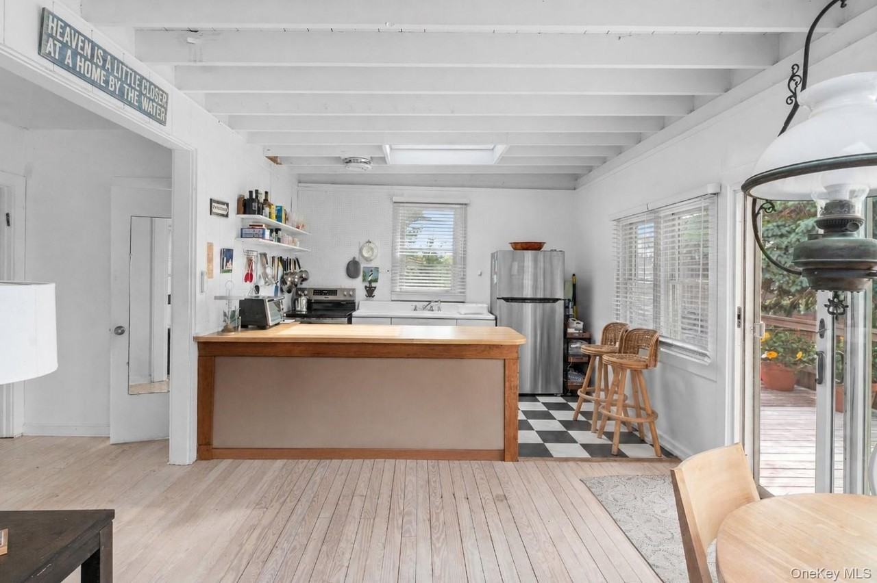 57 Juniper Ave - Photo 3 of 19