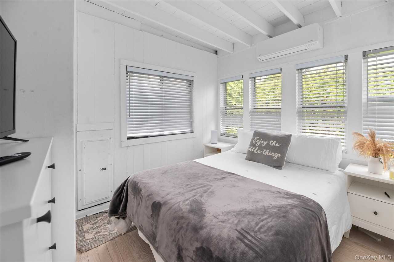 57 Juniper Ave - Photo 7 of 19