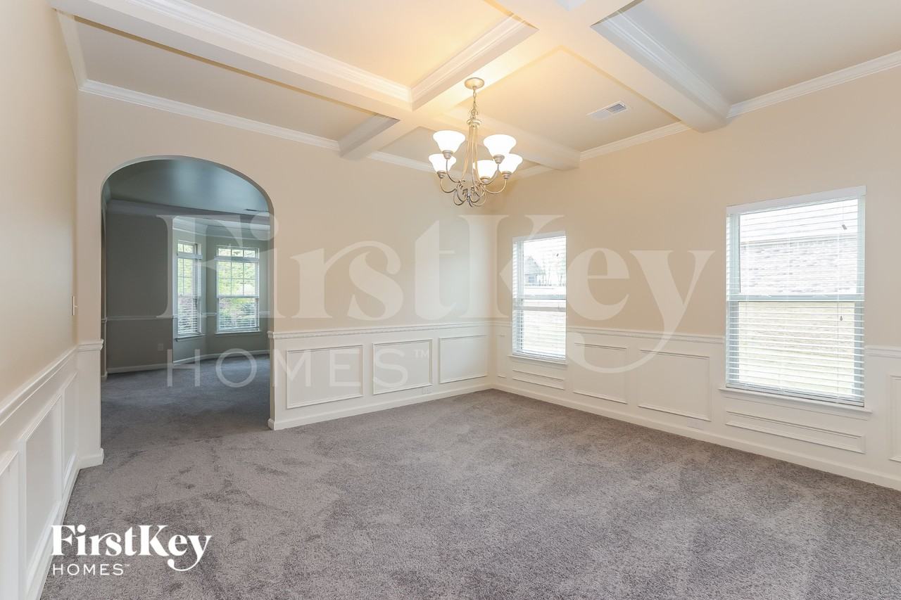 1328 Wild Rose Dr Se - Photo 4 of 15